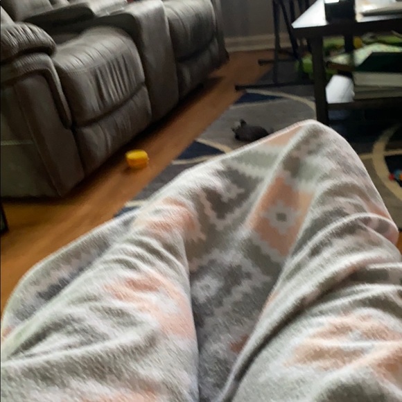 Meet your Posher, Edna - Picture 1 of 1